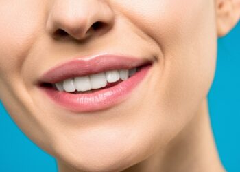 The Right Way To Care For Your Teeth